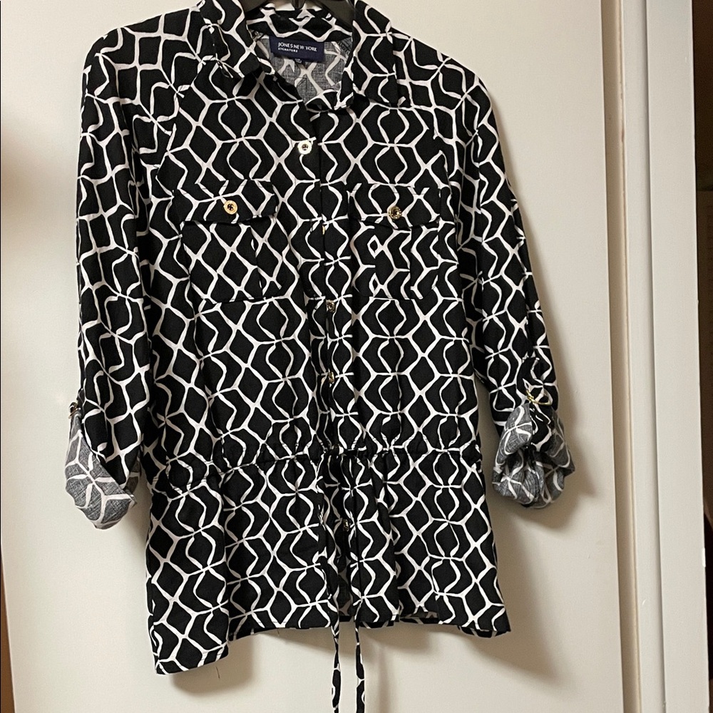 Jones New York Monochrome Patterned Blouse